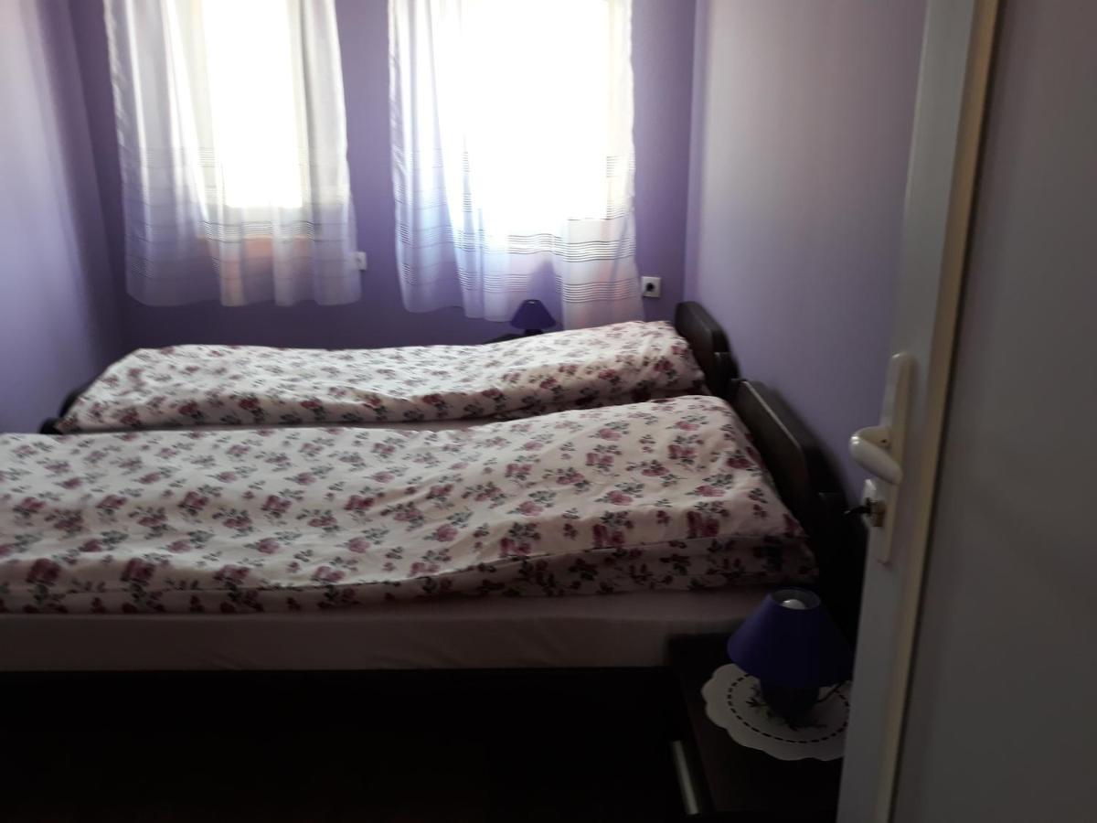 Andi Apartman Pacir Eksteriør billede