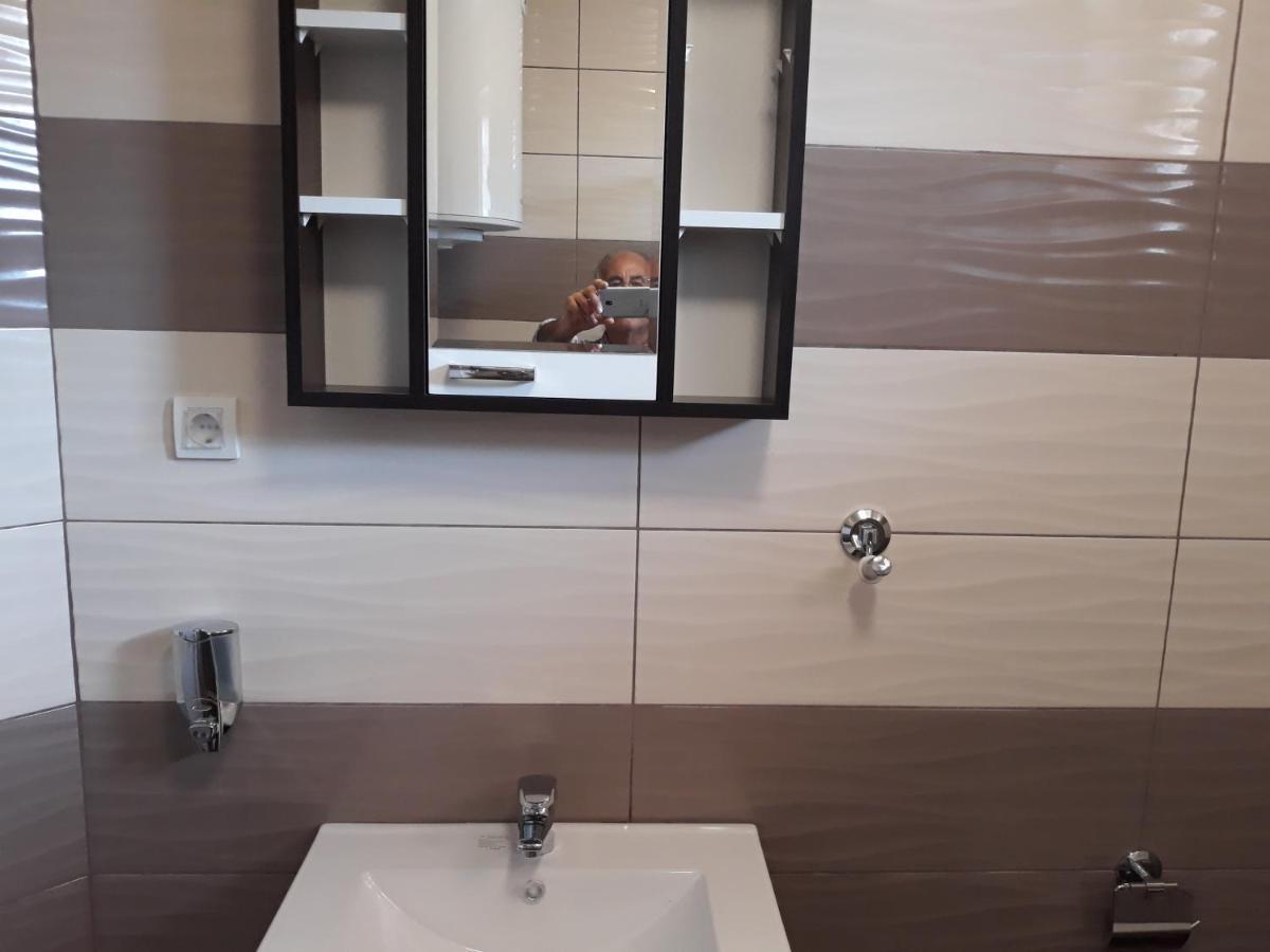 Andi Apartman Pacir Eksteriør billede